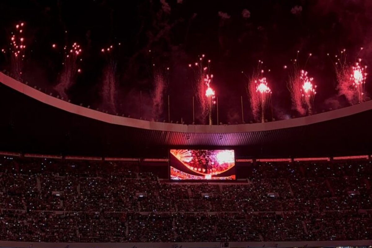 IMG_3758.JPG-768x1365