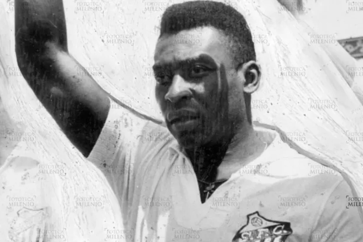 pele-anoto-gol-santos-brasil-1